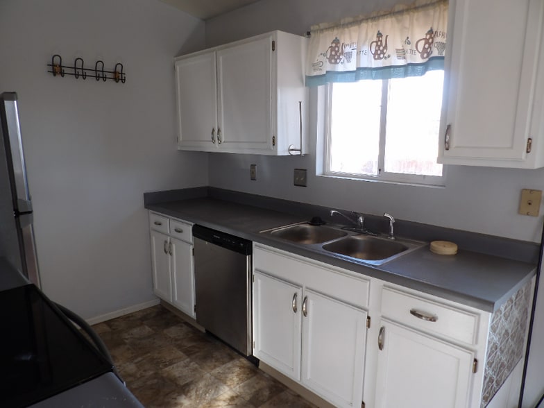 Building Photo - 4702 Witches Hollow Ln