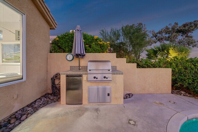 Building Photo - 67361 N Laguna Dr