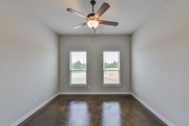 Building Photo - 4052 Shiloh Ct
