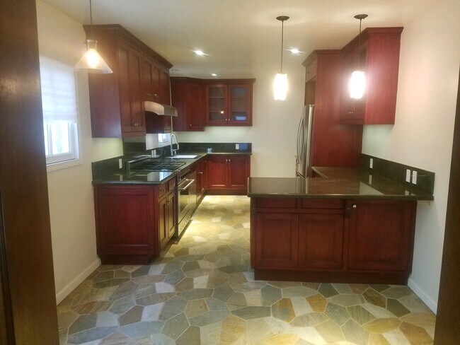 Kitchen, all newly remodeled with dishwasher - 956 Euclid St