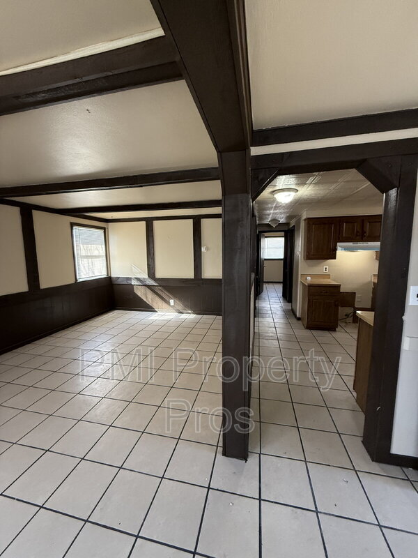 Primary Photo - 6537 N 58th St
