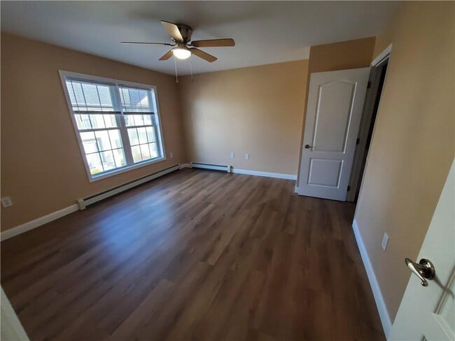 Building Photo - 35 Mapleville Main