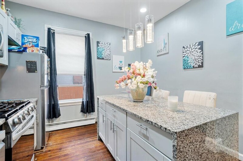 Building Photo - 249-251 Orms St