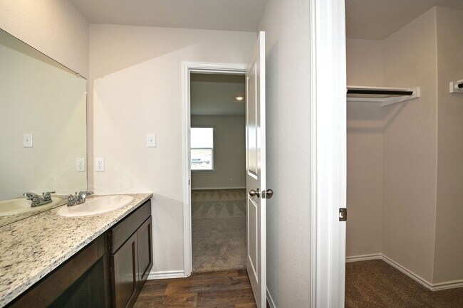 Building Photo - 13507 Hummel Lp