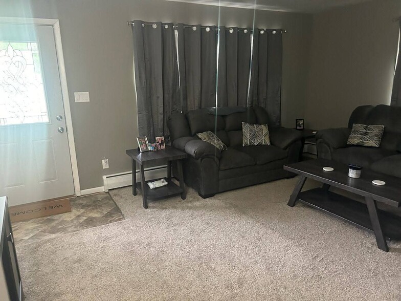 Building Photo - 5658 MO-94