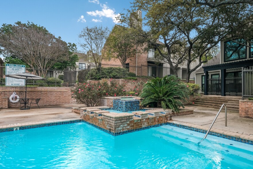 Primary Photo - Park Greene Townhomes