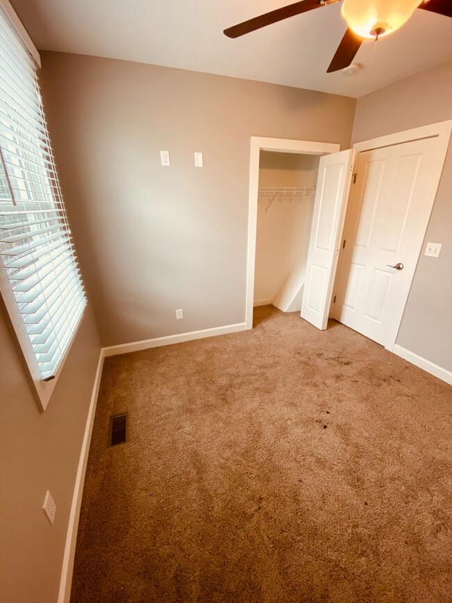 Building Photo - 3 bed 2.5 bath Condo in Germantown
