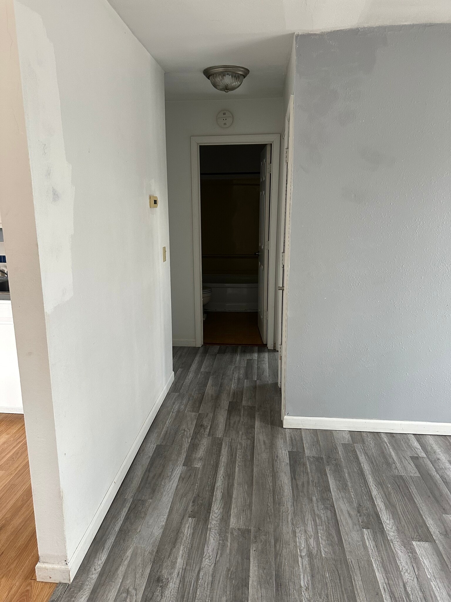 Building Photo - 1117 9th St NW
