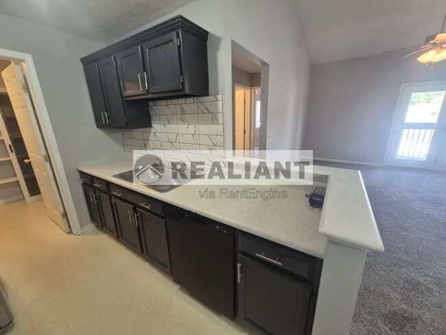 Building Photo - 10136 Carnation Ct