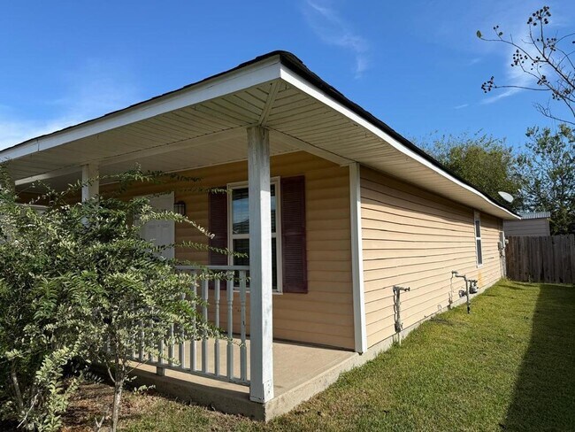 Building Photo - 11403 Mosscrest Dr