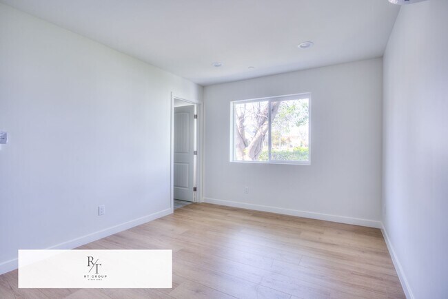 Building Photo - 2 Bed | 2 Bath | Alhambra School District