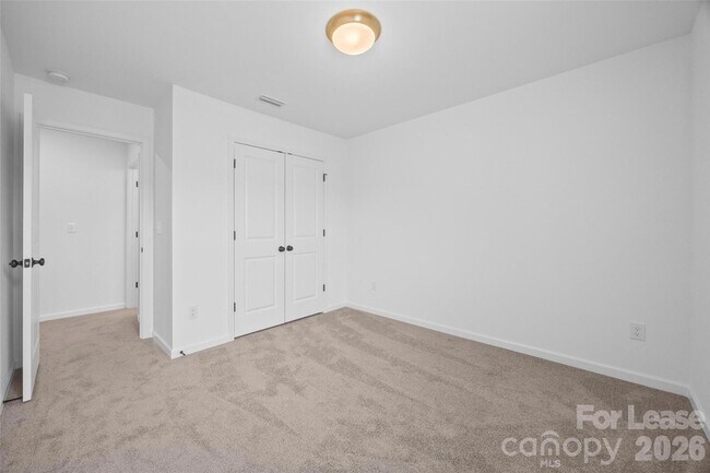 Building Photo - 328 Drawbar Dr
