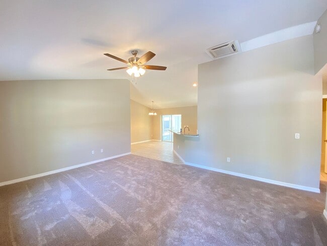 Building Photo - WILL NOT BE AVAILABLE TO SHOW TIL MID AUGU...