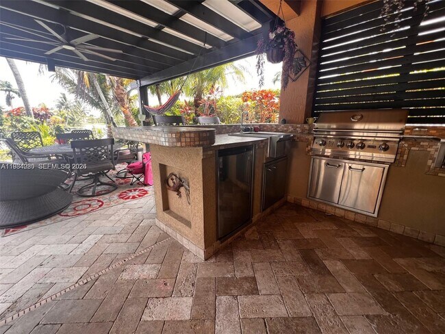 Building Photo - 19909 SW 7th Pl