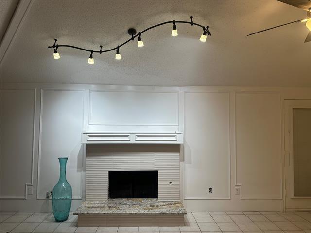 Building Photo - 1104 University Dr