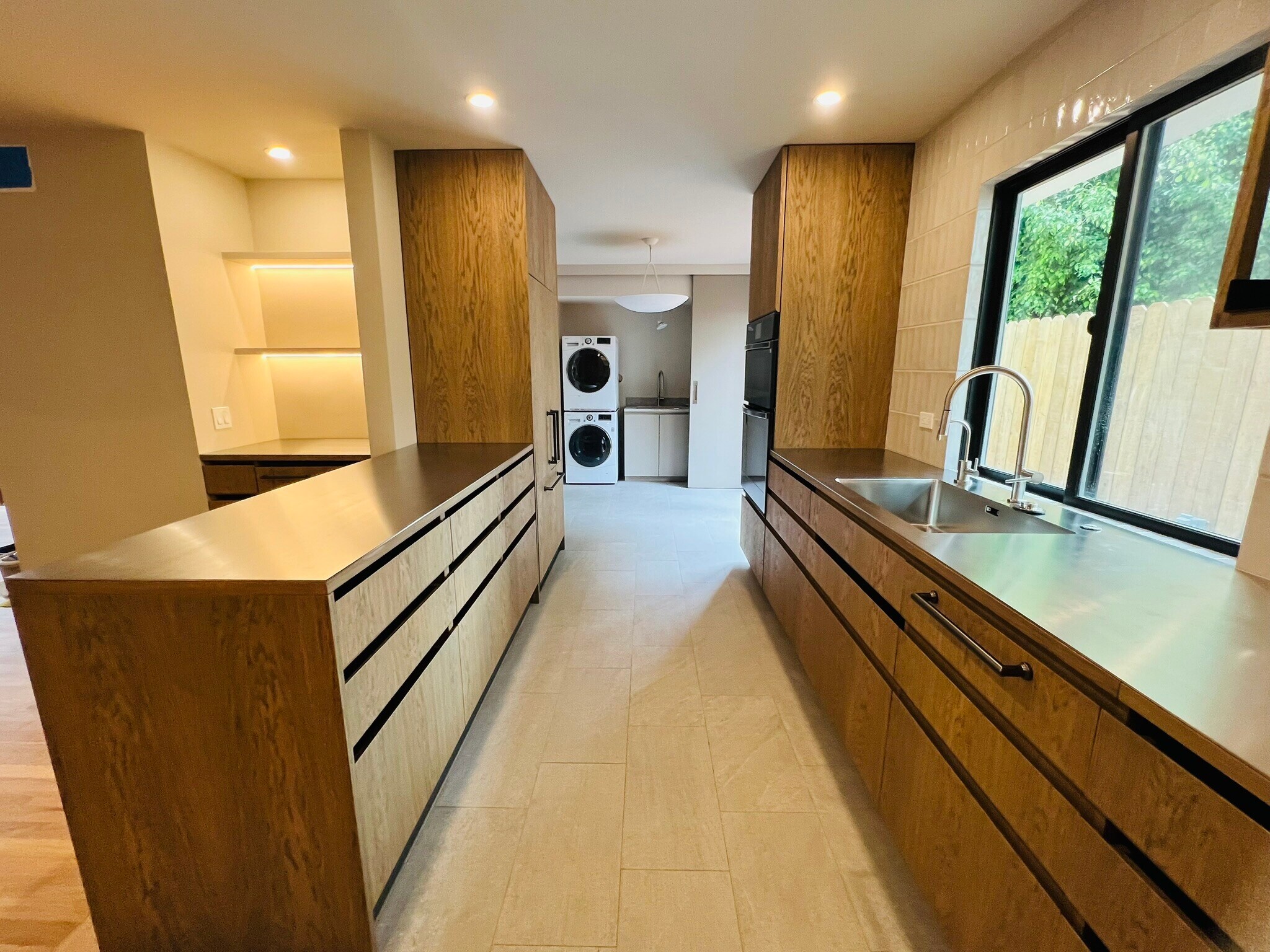 Kitchen & Laundry - 1034 18th St