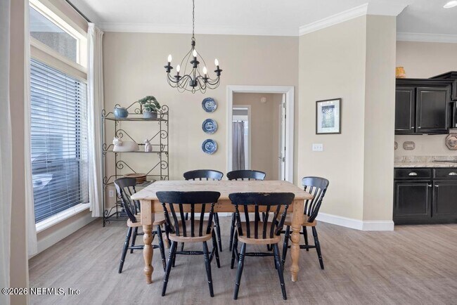 Building Photo - 137 Oak View Cir