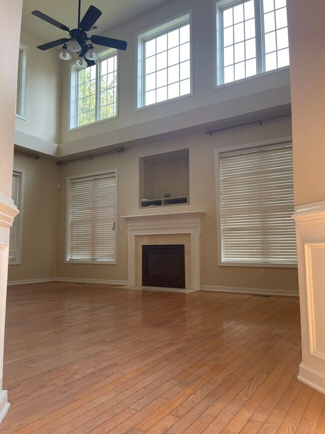 Building Photo - 13347 Chesapeake Pl
