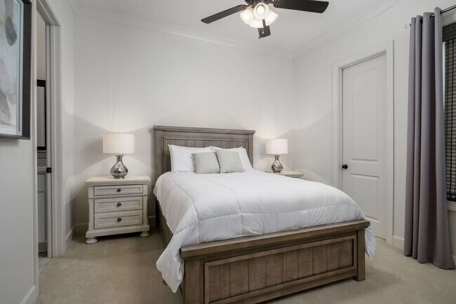 Building Photo - Beautiful 3 Bed 3.5 Bath Available Fall 2026! Move in Possible Prior to August!