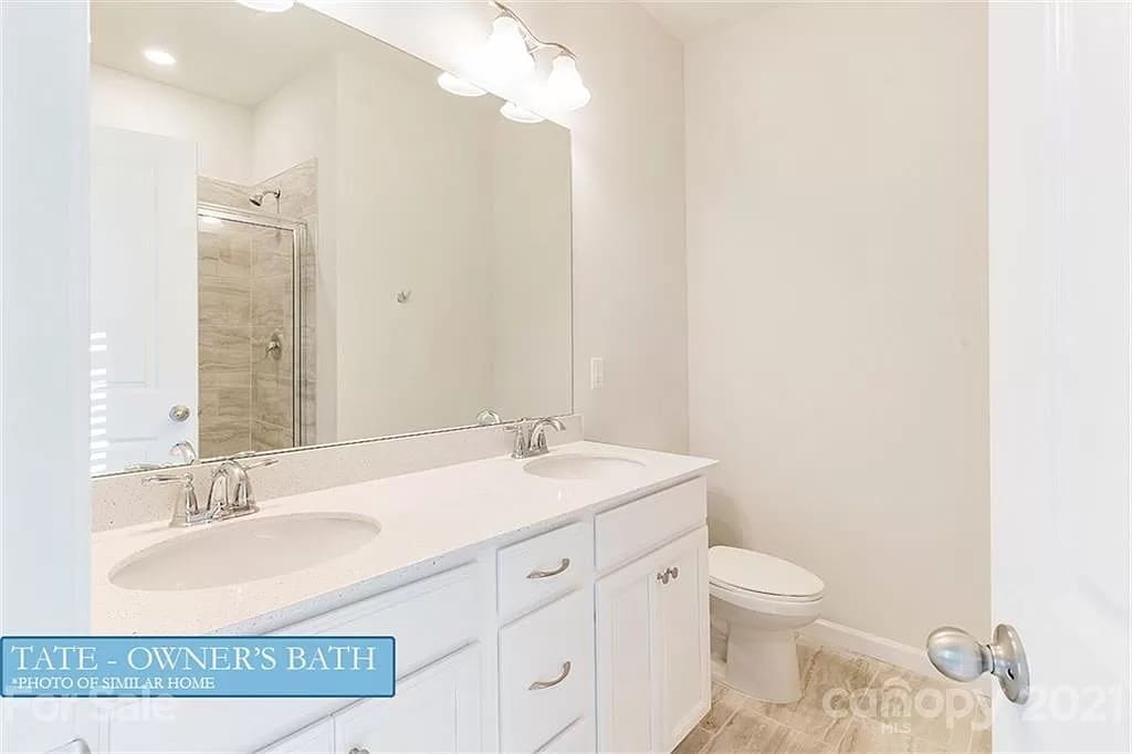 Building Photo - Room in Townhome on Beatty Woods Dr