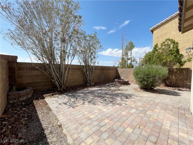 Building Photo - 8413 Lower Trailhead Ave