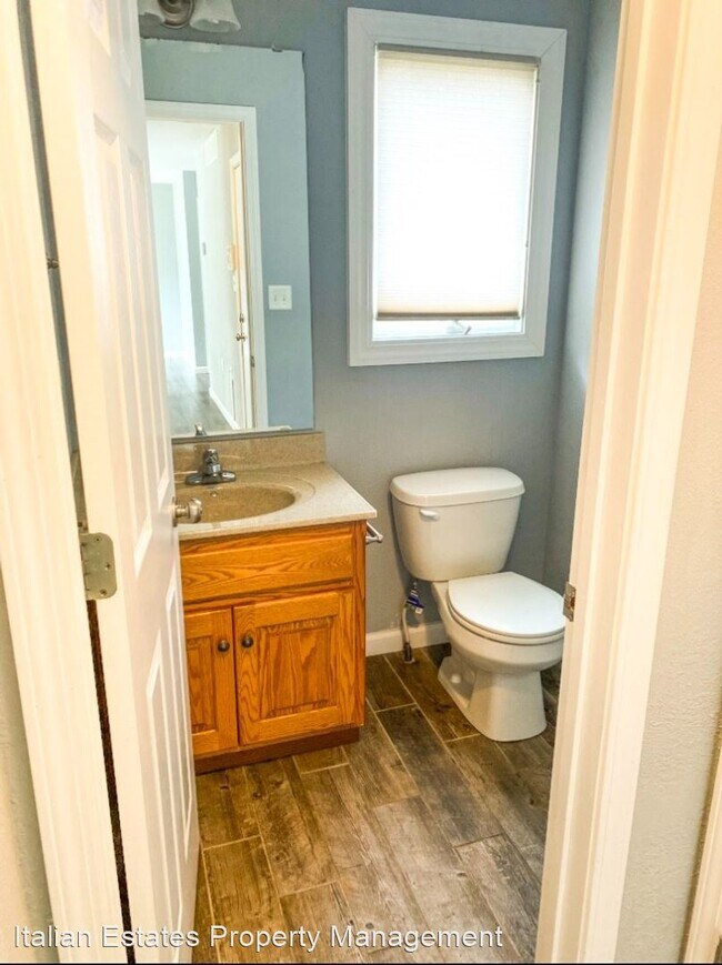 Building Photo - 3 br, 2.5 bath House - 600 Highland Ridge