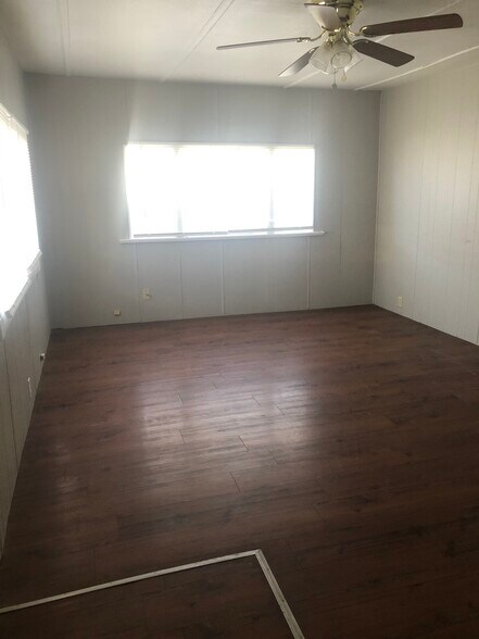 Living Room - 204 Austin St