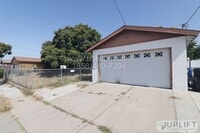 Building Photo - 3-Bedroom, 2-Bathroom w/ Garage + Washer/D...
