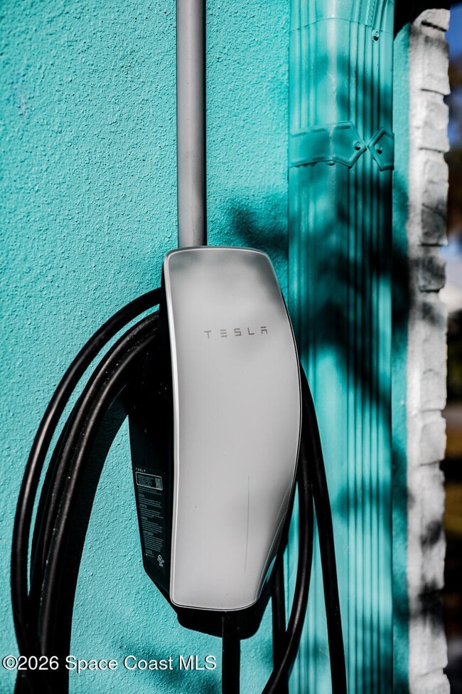 Building Photo - 177 Woodland Dr