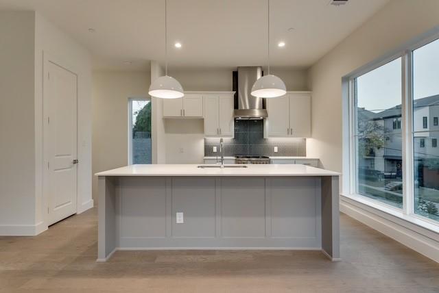 Building Photo - 6017 Hudson St