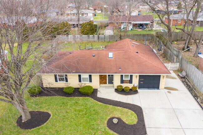 Building Photo - 6757 Summerdale Dr