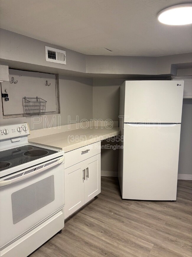 Building Photo - 168 Ross Dr