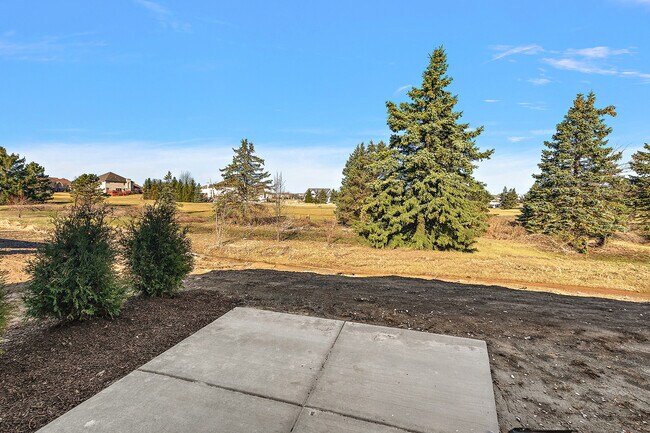 Building Photo - 58 Olympus Dr