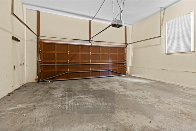 Building Photo - 200 River Bluff Pkwy
