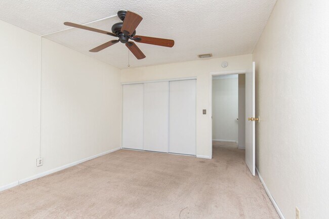 Building Photo - Remodeled two bedroom unit with two car carport near UNLV