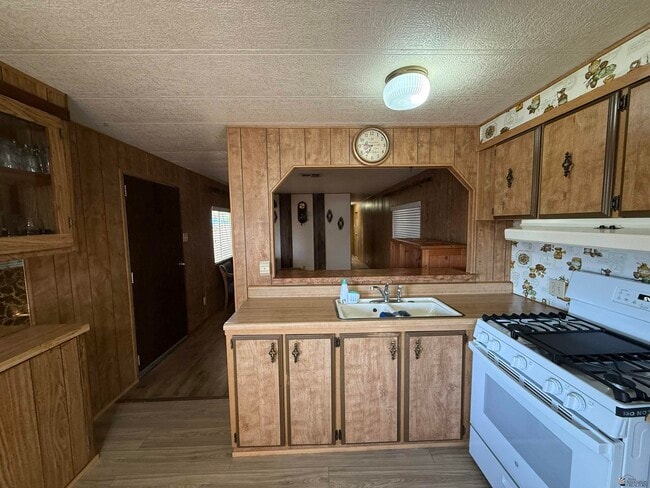 Building Photo - 9384 E Ranch Dr