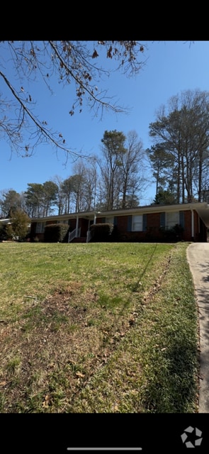 Building Photo - 6681 Castleton Dr NW