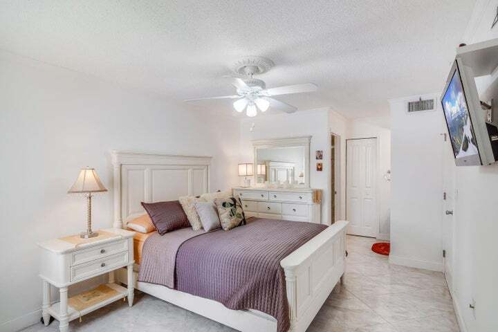 Building Photo - 1715 Village Blvd