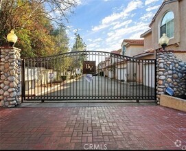 Building Photo - 13775 Glenoaks Blvd