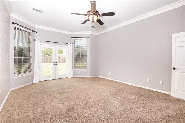 Building Photo - 8609 Forsythia Dr