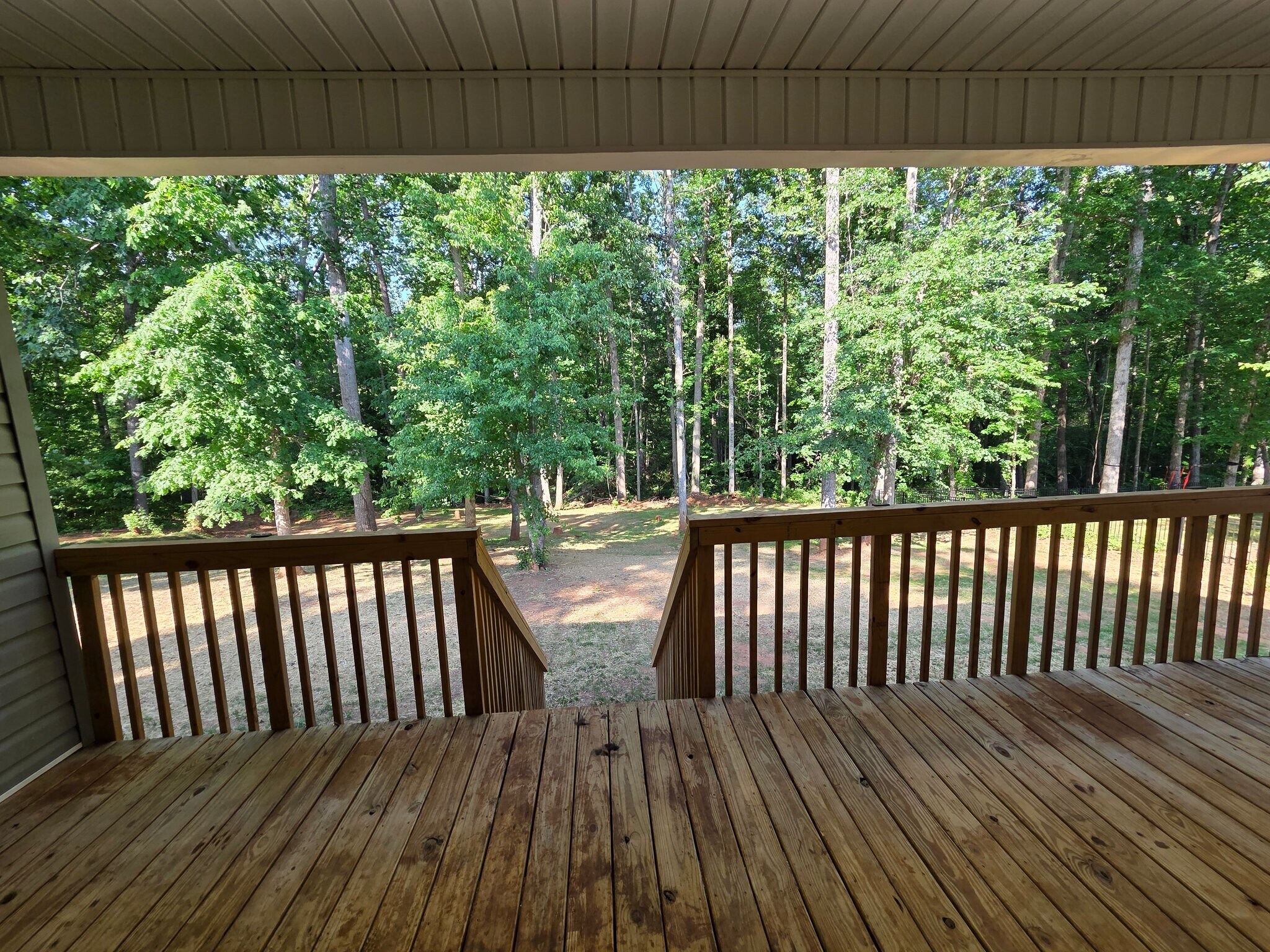 Building Photo - 2230 Evergreen Dr