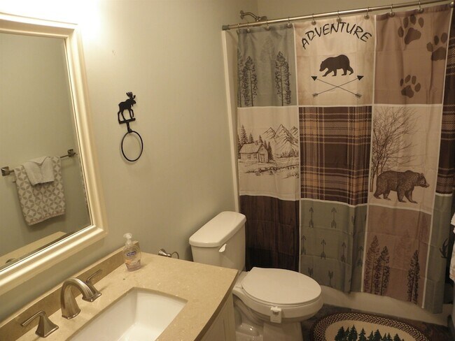 Building Photo - 5 Hummingbird Rd