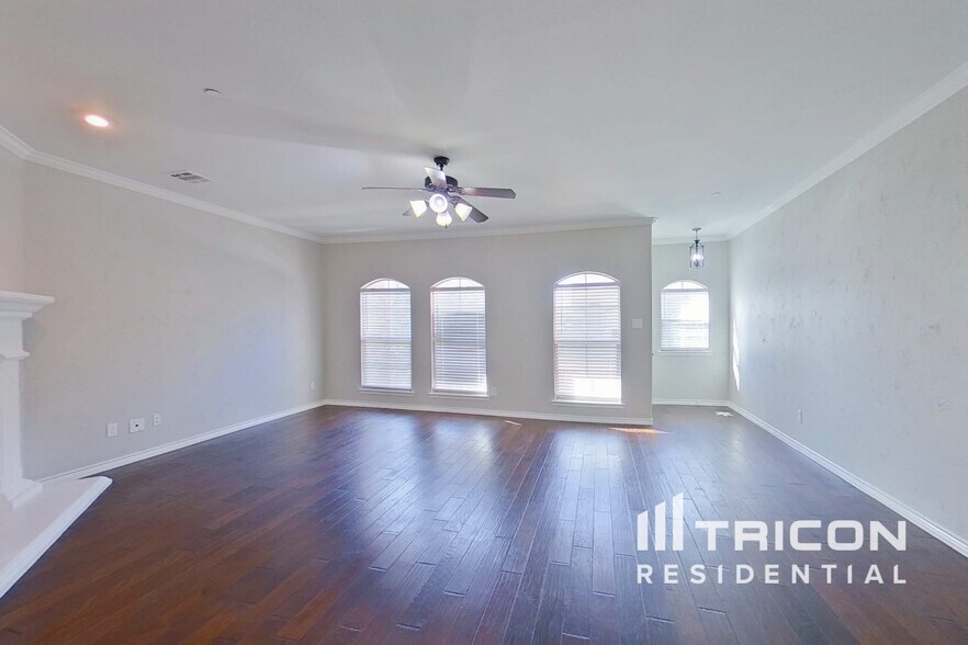 Building Photo - 4120 Comanche Dr