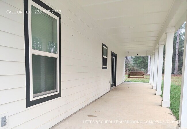 Building Photo - 13770 Wildflower Ln