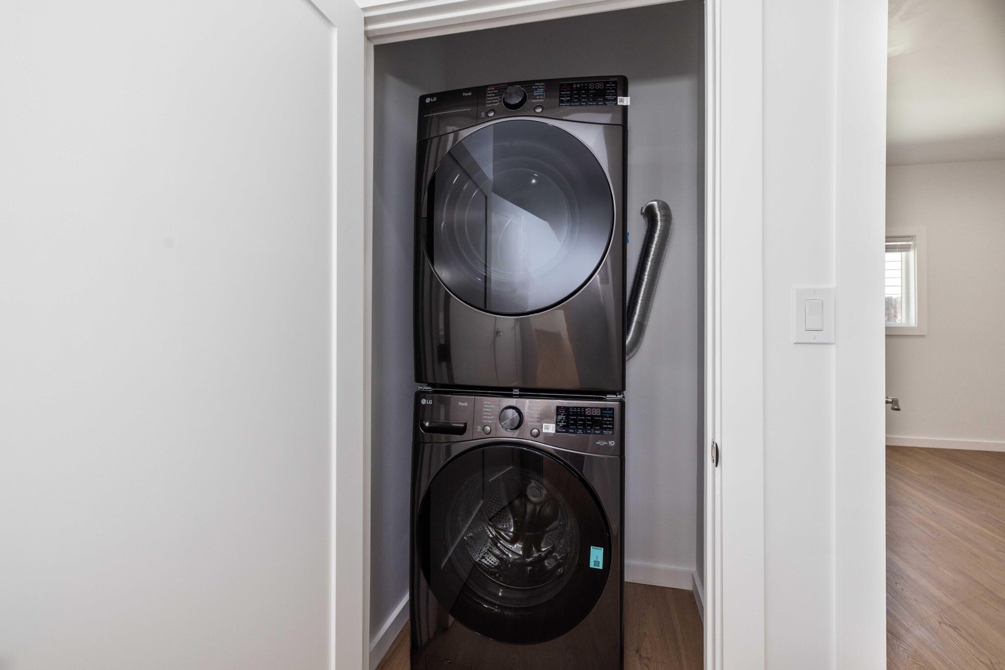 Washer Dryer - 19139 Vaughn Ave