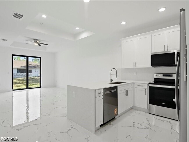 Building Photo - 5208 28th St SW