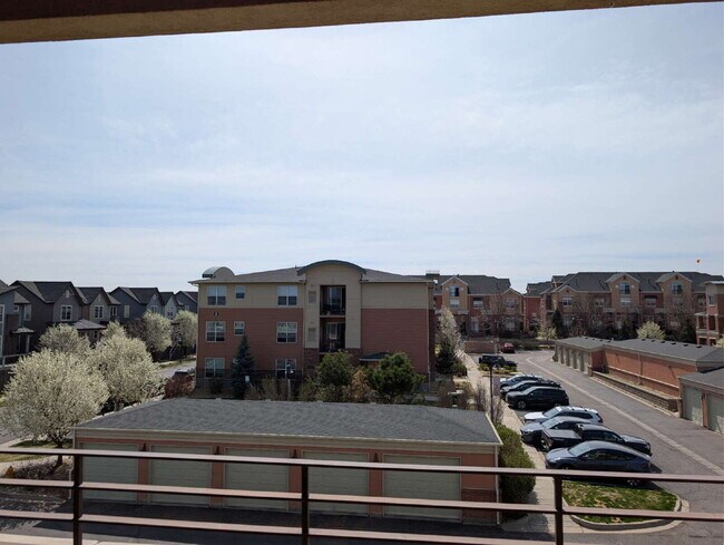 Building Photo - Beautiful 2BD/2BA Condo with Garage in Parkhill