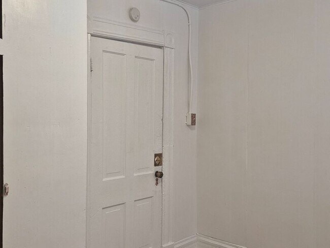 Building Photo - 427-431 E. Bijou St.