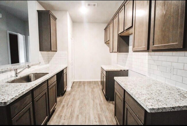 Building Photo - 26471 Joy Village Dr