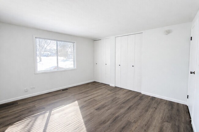 Building Photo - 1313 Wakeby Ln